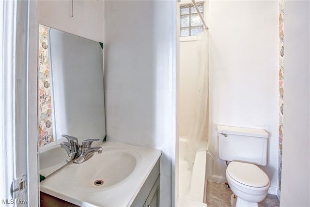 5618 Bradley Avenue, Parma, OH 44129