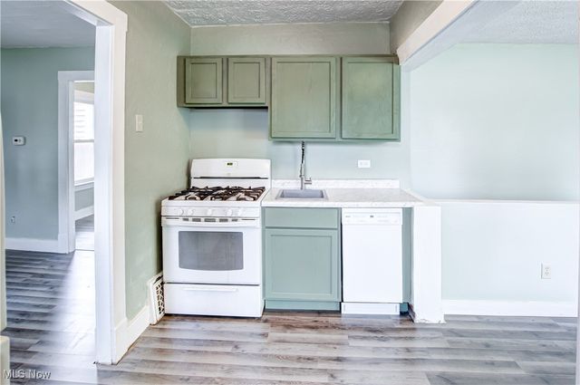 5618 Bradley Avenue, Parma, OH 44129