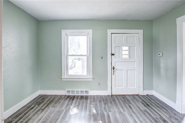 5618 Bradley Avenue, Parma, OH 44129