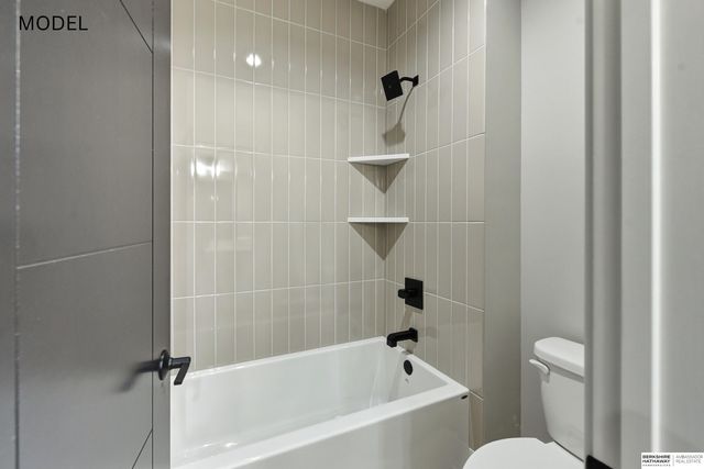 3513 S 220th Street, Elkhorn, NE 68022