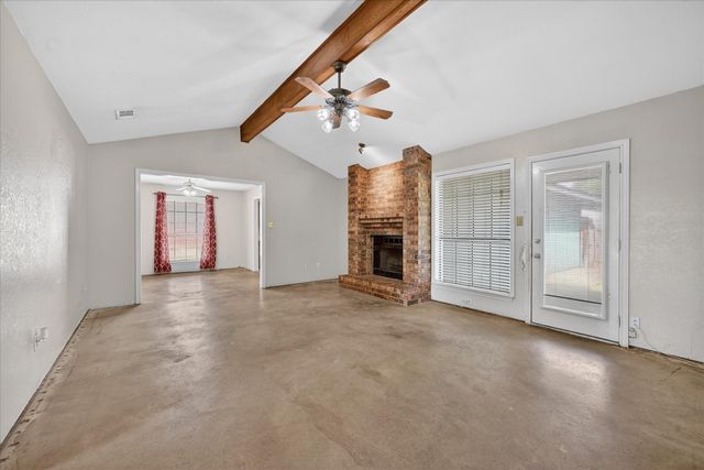 1405 Flamingo Drive, Lewisville, TX 75077