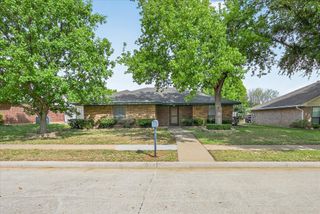 1405 Flamingo Drive, Lewisville, TX 75077