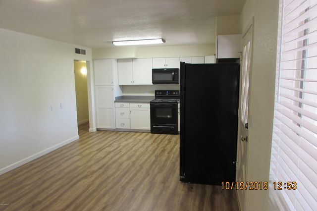 719 W 10th Street, Tempe, AZ 85281