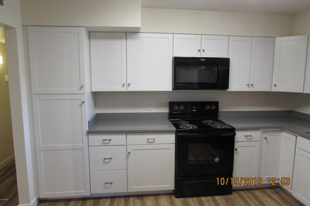 719 W 10th Street, Tempe, AZ 85281