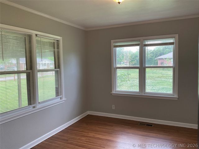 564 S 87th East Avenue, Tulsa, OK 74112