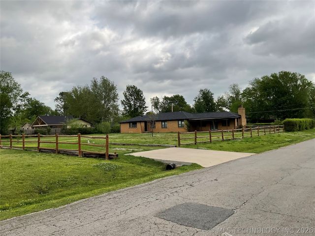 564 S 87th East Avenue, Tulsa, OK 74112