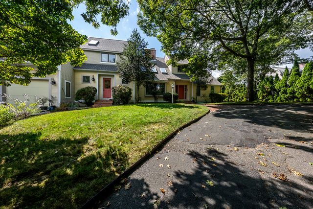 498 Elliott Road, Centerville, MA 02632