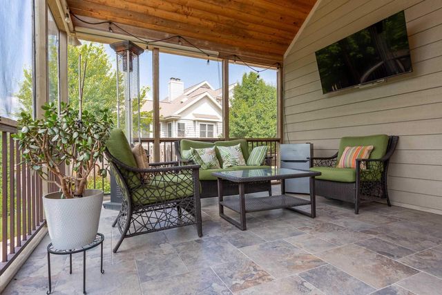 814 Big Stone Trail, Middleton, WI 53562