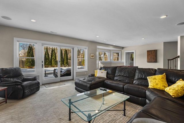 814 Big Stone Trail, Middleton, WI 53562