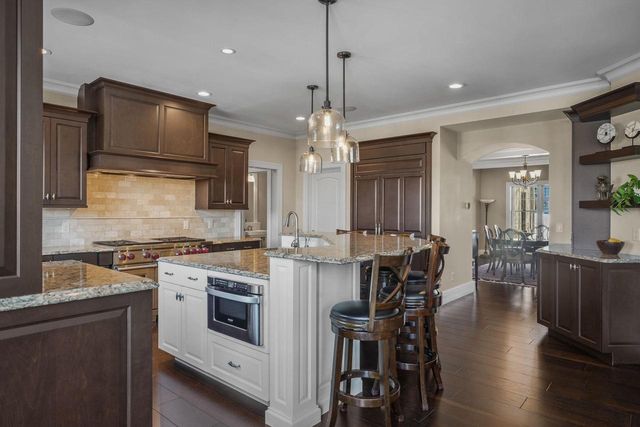 814 Big Stone Trail, Middleton, WI 53562