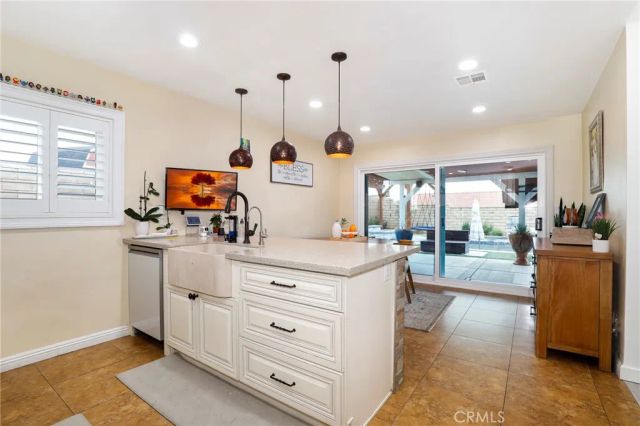 38841 Foxholm Drive, Palmdale, CA 93551