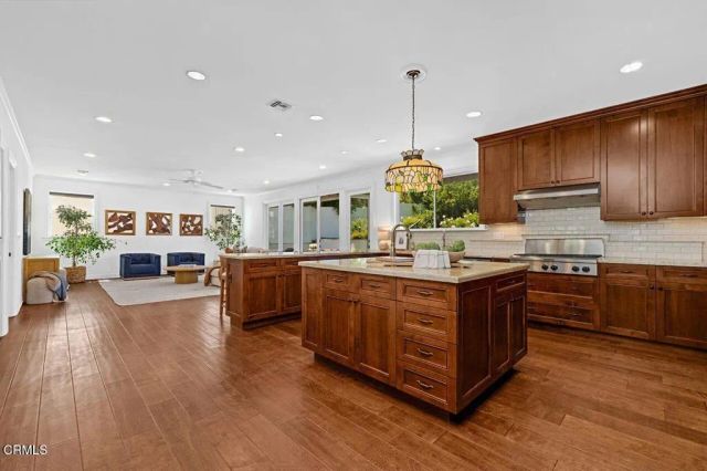 1109 Wiladonda Drive, La Canada Flintridge, CA 91011