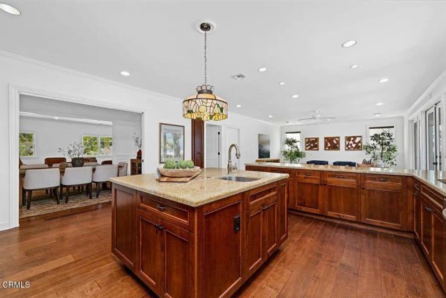 1109 Wiladonda Drive, La Canada Flintridge, CA 91011