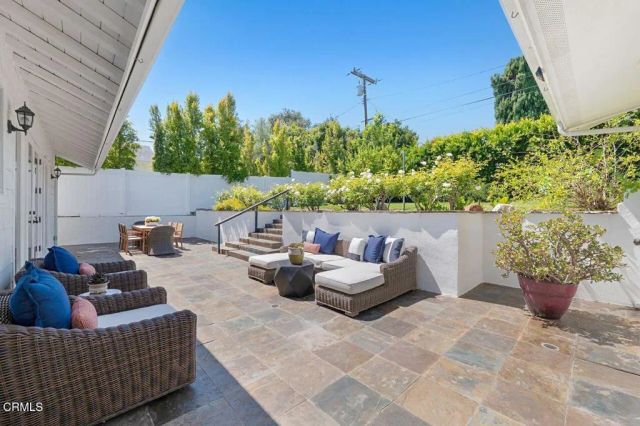 1109 Wiladonda Drive, La Canada Flintridge, CA 91011