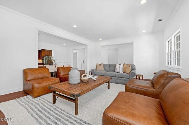 1109 Wiladonda Drive, La Canada Flintridge, CA 91011