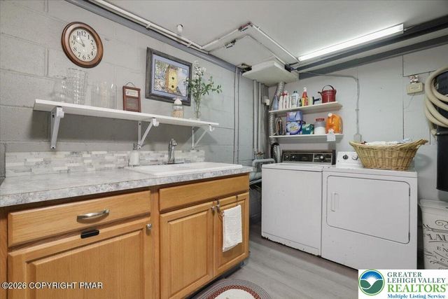 137 Outer Drive, Coolbaugh Twp, PA 18347