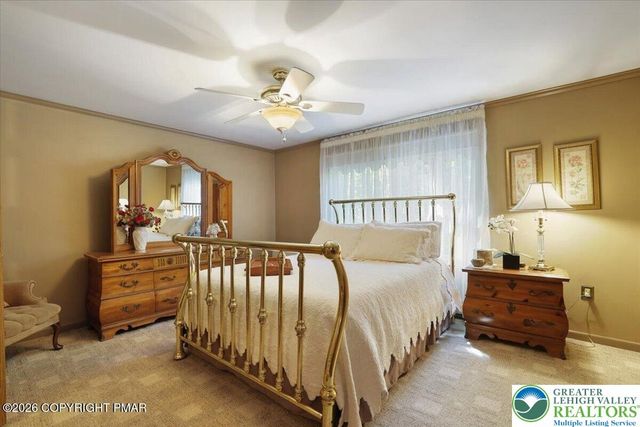 137 Outer Drive, Coolbaugh Twp, PA 18347