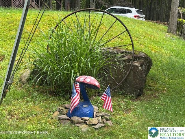 137 Outer Drive, Coolbaugh Twp, PA 18347