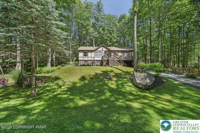 137 Outer Drive, Coolbaugh Twp, PA 18347