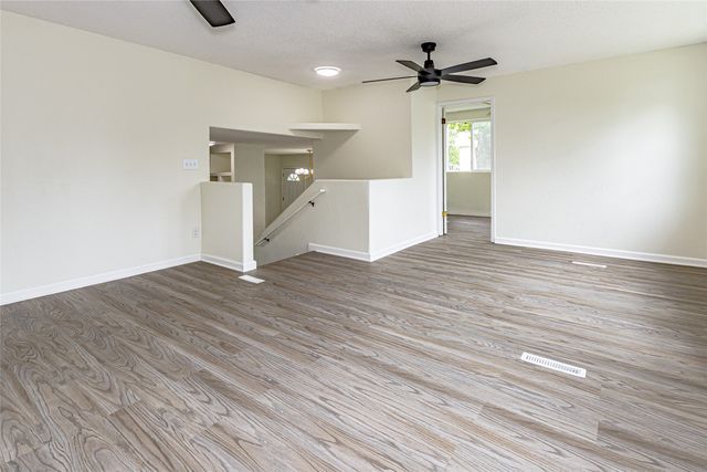 395 S Troy, Robins, IA 52328