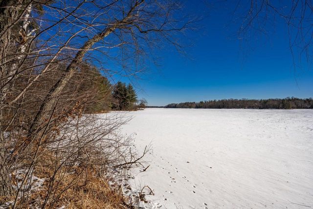 W5541 Windover Court, New Lisbon, WI 53950
