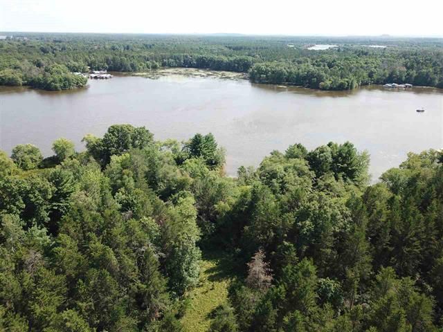 W5541 Windover Court, New Lisbon, WI 53950