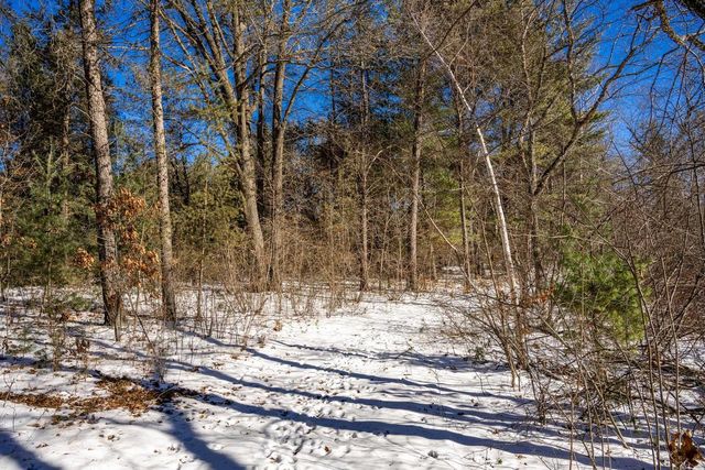 W5541 Windover Court, New Lisbon, WI 53950
