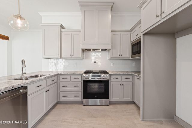 106 Newtown Drive, Lafayette, LA 70508