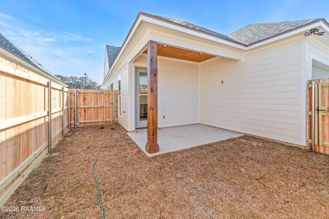 106 Newtown Drive, Lafayette, LA 70508