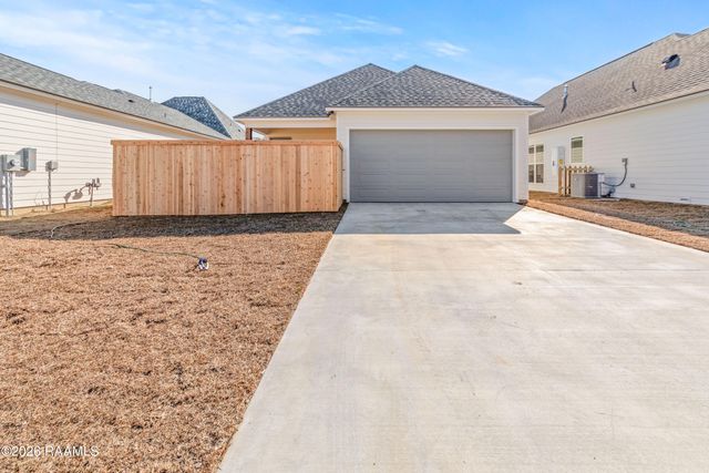 106 Newtown Drive, Lafayette, LA 70508