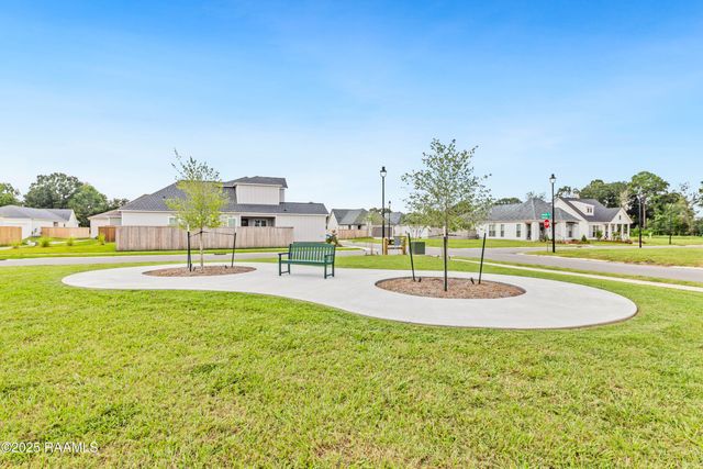 106 Newtown Drive, Lafayette, LA 70508