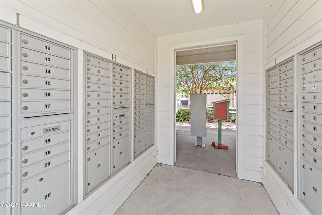 106 Newtown Drive, Lafayette, LA 70508