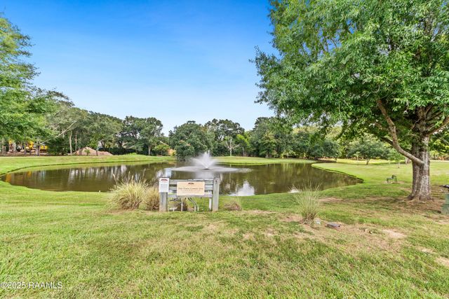 106 Newtown Drive, Lafayette, LA 70508