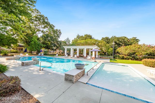 106 Newtown Drive, Lafayette, LA 70508