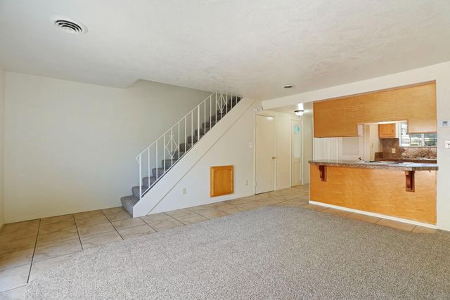 898 Rutledge Dr, Lodi, CA 95242