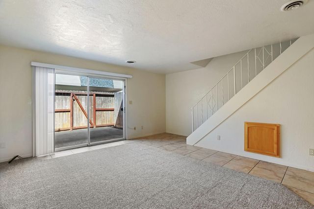 898 Rutledge Dr, Lodi, CA 95242