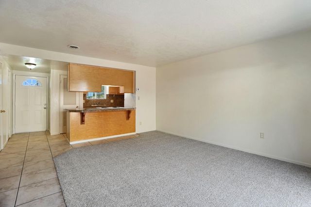898 Rutledge Dr, Lodi, CA 95242