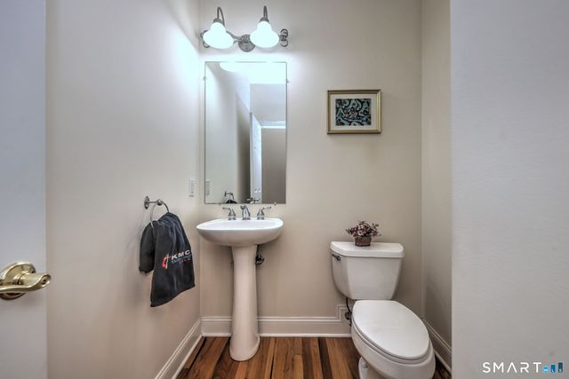 15 Jasmine Circle 15, Milford, CT 06461