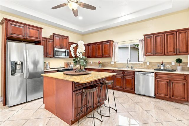 613 N. Raitt St., Santa Ana, CA 92703