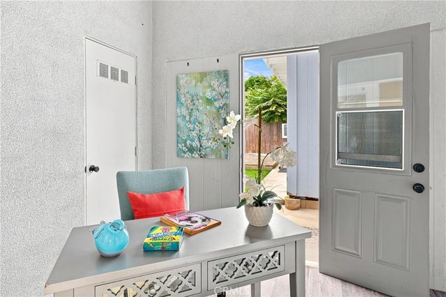 613 N. Raitt St., Santa Ana, CA 92703