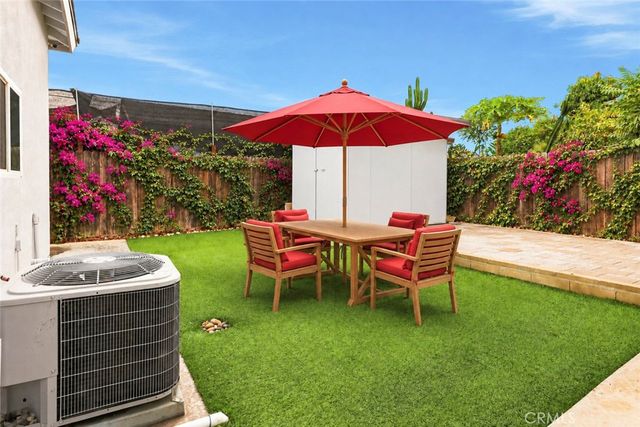 613 N. Raitt St., Santa Ana, CA 92703