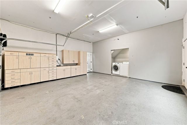 613 N. Raitt St., Santa Ana, CA 92703