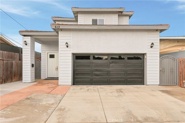 613 N. Raitt St., Santa Ana, CA 92703