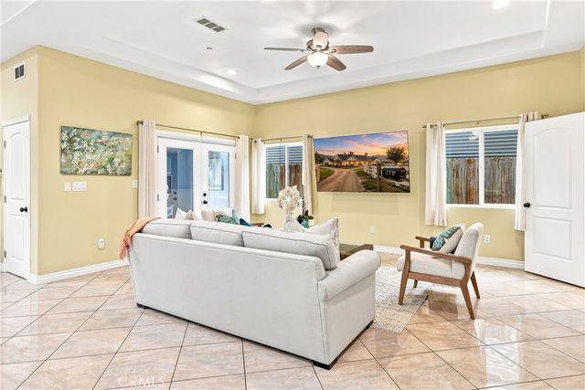 613 N. Raitt St., Santa Ana, CA 92703