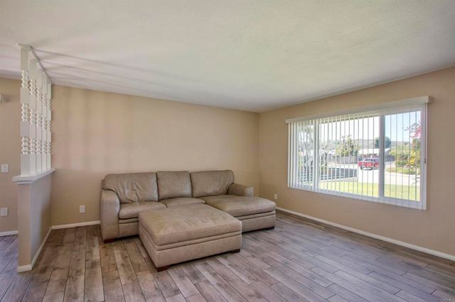 1279 Siggson Ave, Escondido, CA 92027