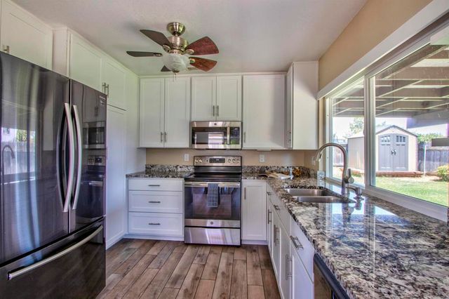 1279 Siggson Ave, Escondido, CA 92027
