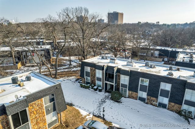 4406 E 68th Street 472, Tulsa, OK 74136