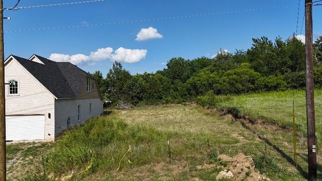 638 N M L King Jr Boulevard, Grand Prairie, TX 75050