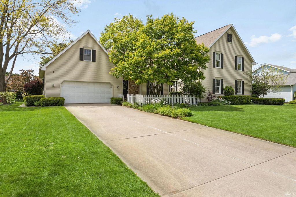 53071 Juday Creek Boulevard, Granger, IN 46530