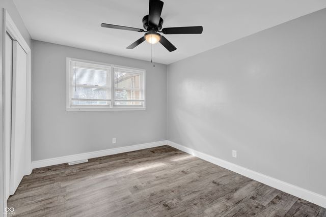 2132 Timbercrest Drive, Columbus, IN 47203